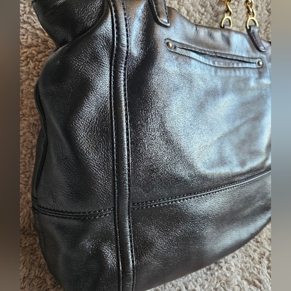 EUC B. Makowsky quilted black leather purse chain strap zip enclosure hobo bag - Picture 10 of 16